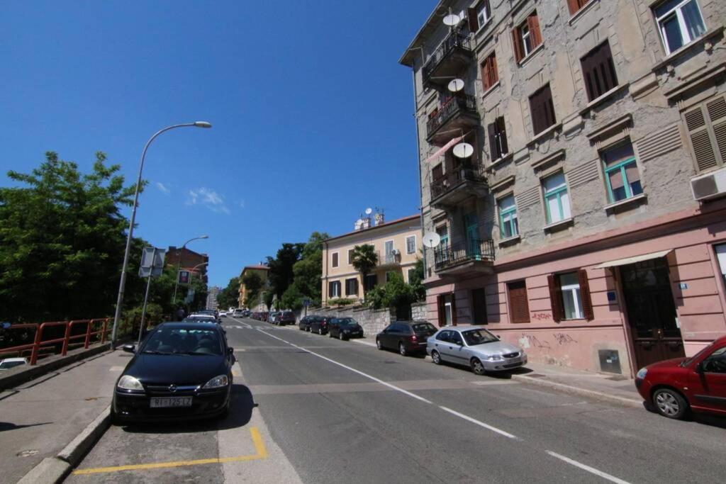 Fast Friend - Cozy Apartment In The Center With Private Garage Rijeka Dış mekan fotoğraf